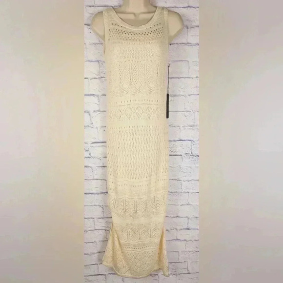 Tahari Cream Sleeveless Long Eyelet Dress with attached slip- Size Medium- NWT - Picture 2 of 5
